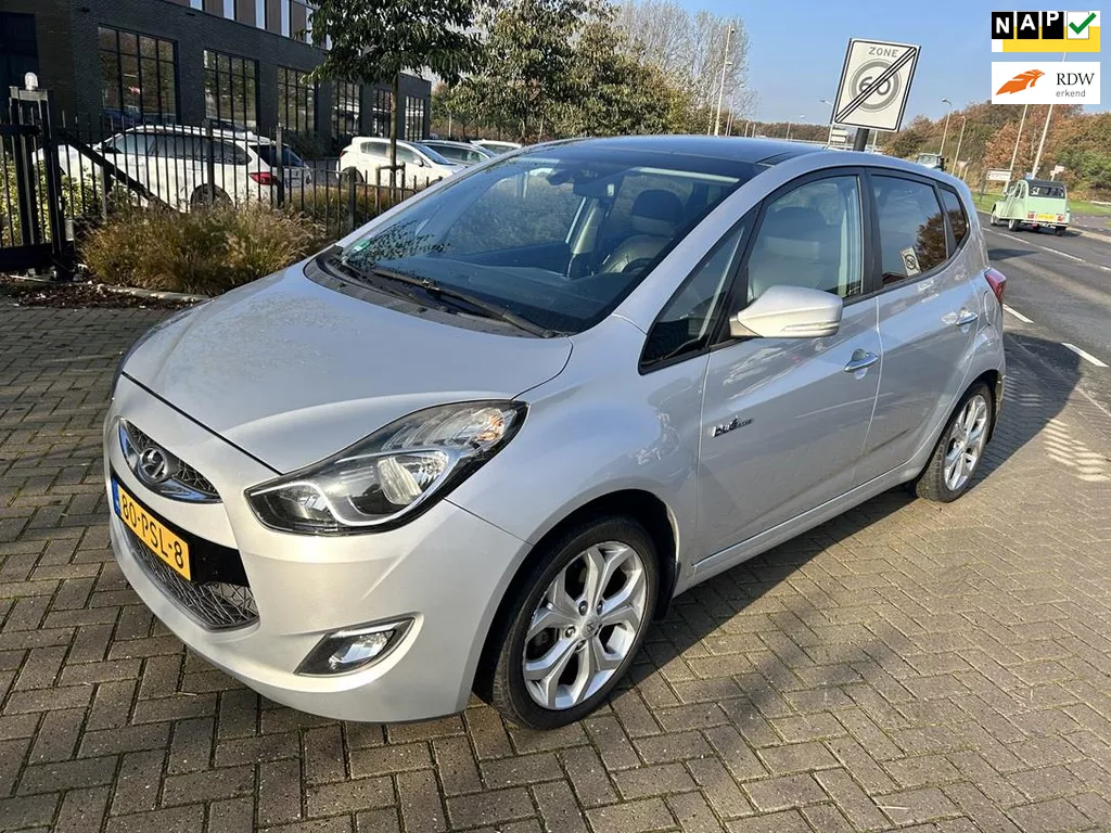 Hyundai Ix20 1.6i i-Catcher 2011! NAVI PANORAMA! LEDER! Nette auto!