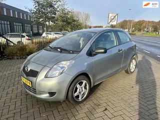 Toyota Yaris 1.3 VVTi Terra 2007! AIRCO! Zeer nette auto!