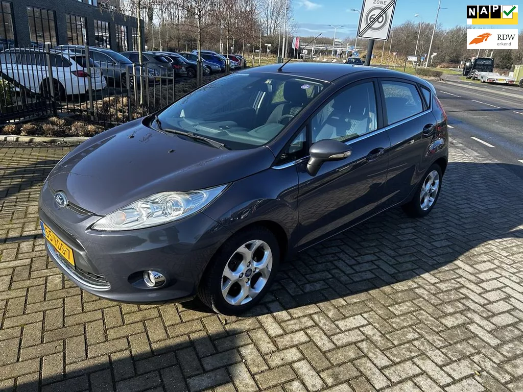 Ford Fiesta 1.6 Titanium 2011! Climatronic! Nette auto!
