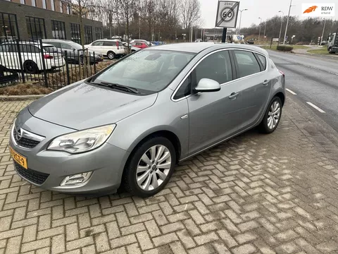 Opel Astra 1.4 Turbo Cosmo 2011! NAVIGATIE! Nette Auto!