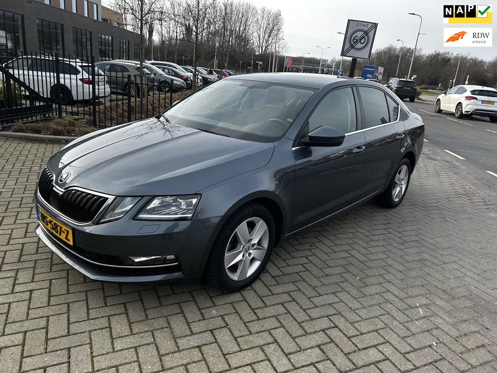 Skoda Octavia 1.0 TSI Greentech Style Business 2017! AUTOMAAT! LED!NAVI CARPLAY!